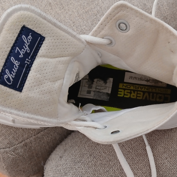 RARE DISCONTINUED Chuck Taylor II - Picture 9 of 13